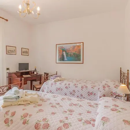 Casa Clementina Montedinove